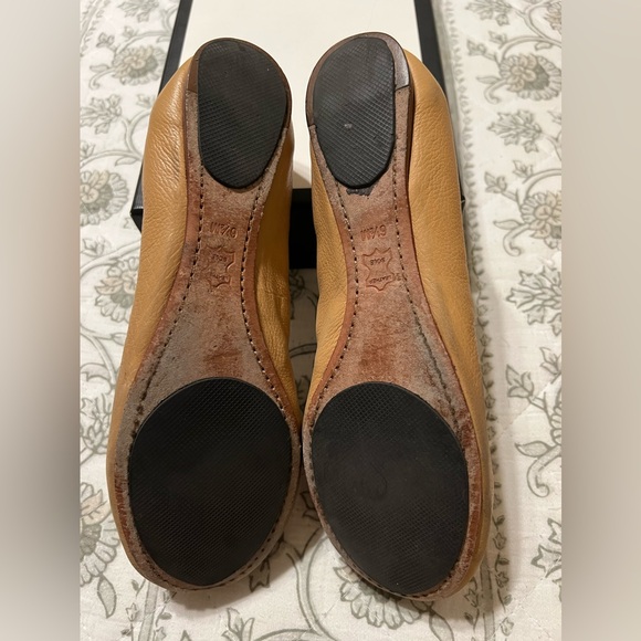 TORY BURCH CAROLINE 2' BALLET FLATS SIZE SAND/TAN NAPPA LEATHER SIZE 6.5 US - Picture 12 of 12